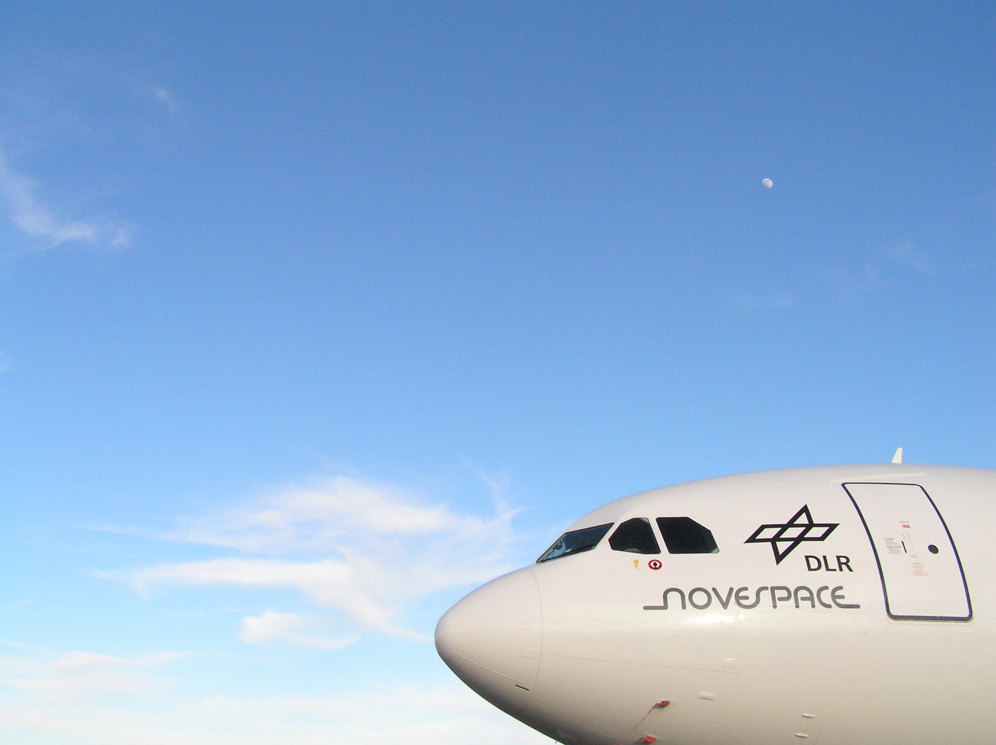 A300 Zero-G mit Mond