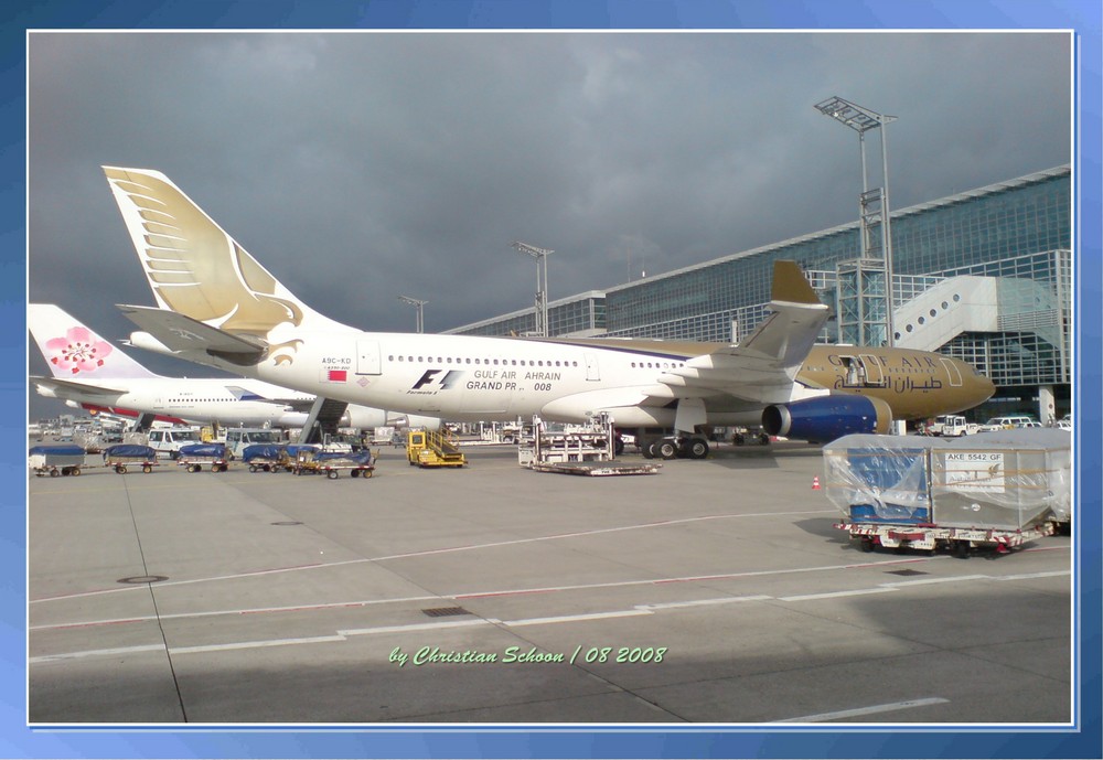 A330-200 der Gulf Air Bahrain (Sonderlackierung Fomel 1 "Grand Prix 2008")