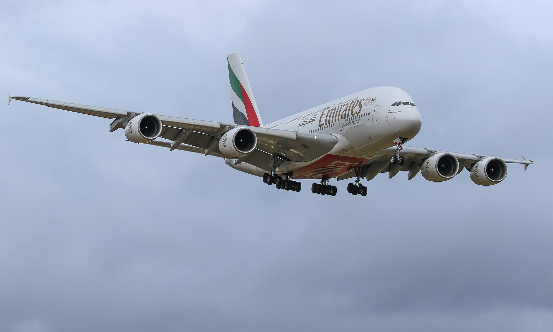 A380-800 A6-EOJ EMIRATES