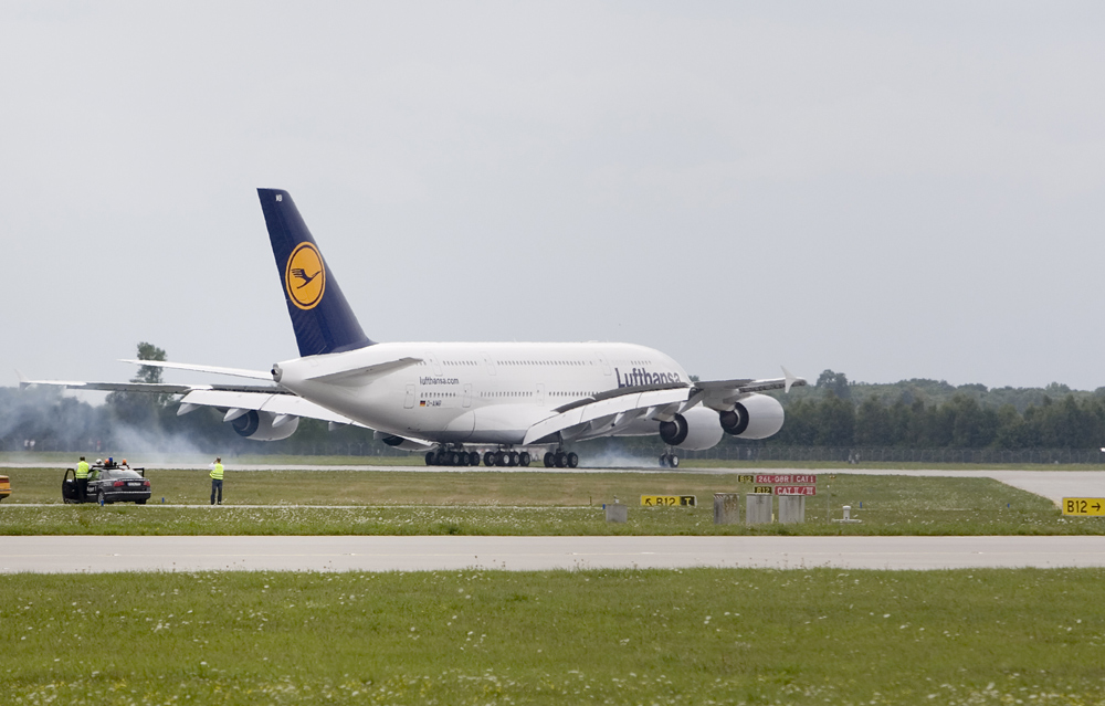 A380-800 heute in MUC Nr.6