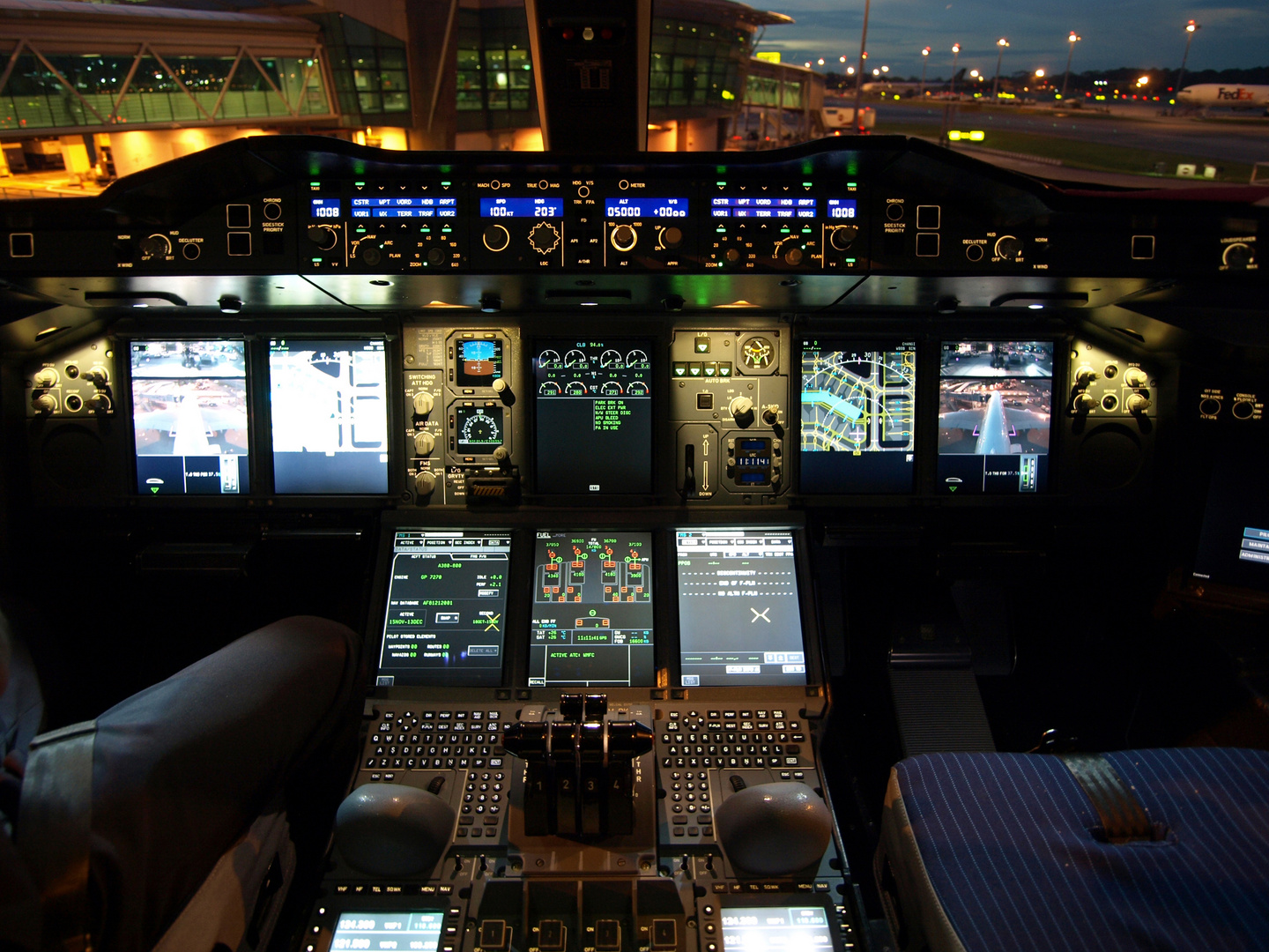 A380 Cockpit