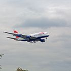 A380 der British Airways beim Anflug auf Frankfurt (I)