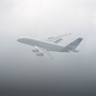 A380 durch die Wolken