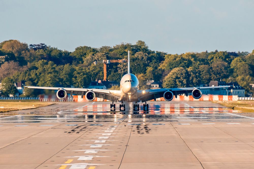 A380 Etihad touch down...