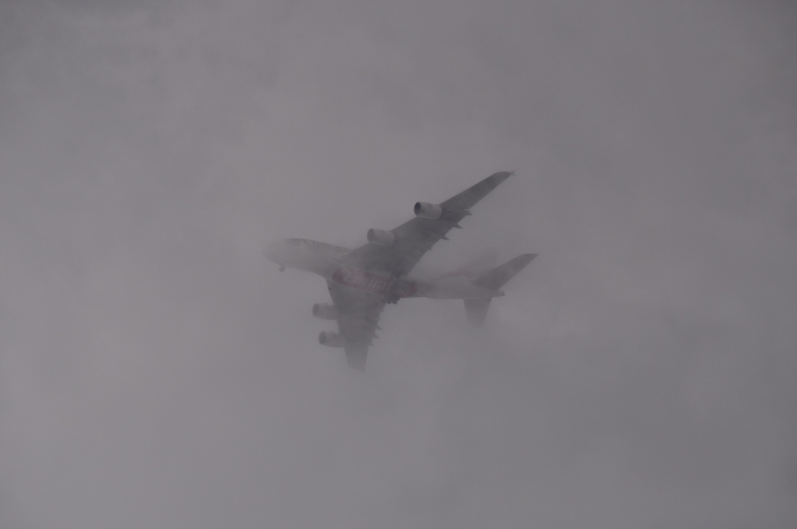 A380 im Landeanflug auf Düsseldorf