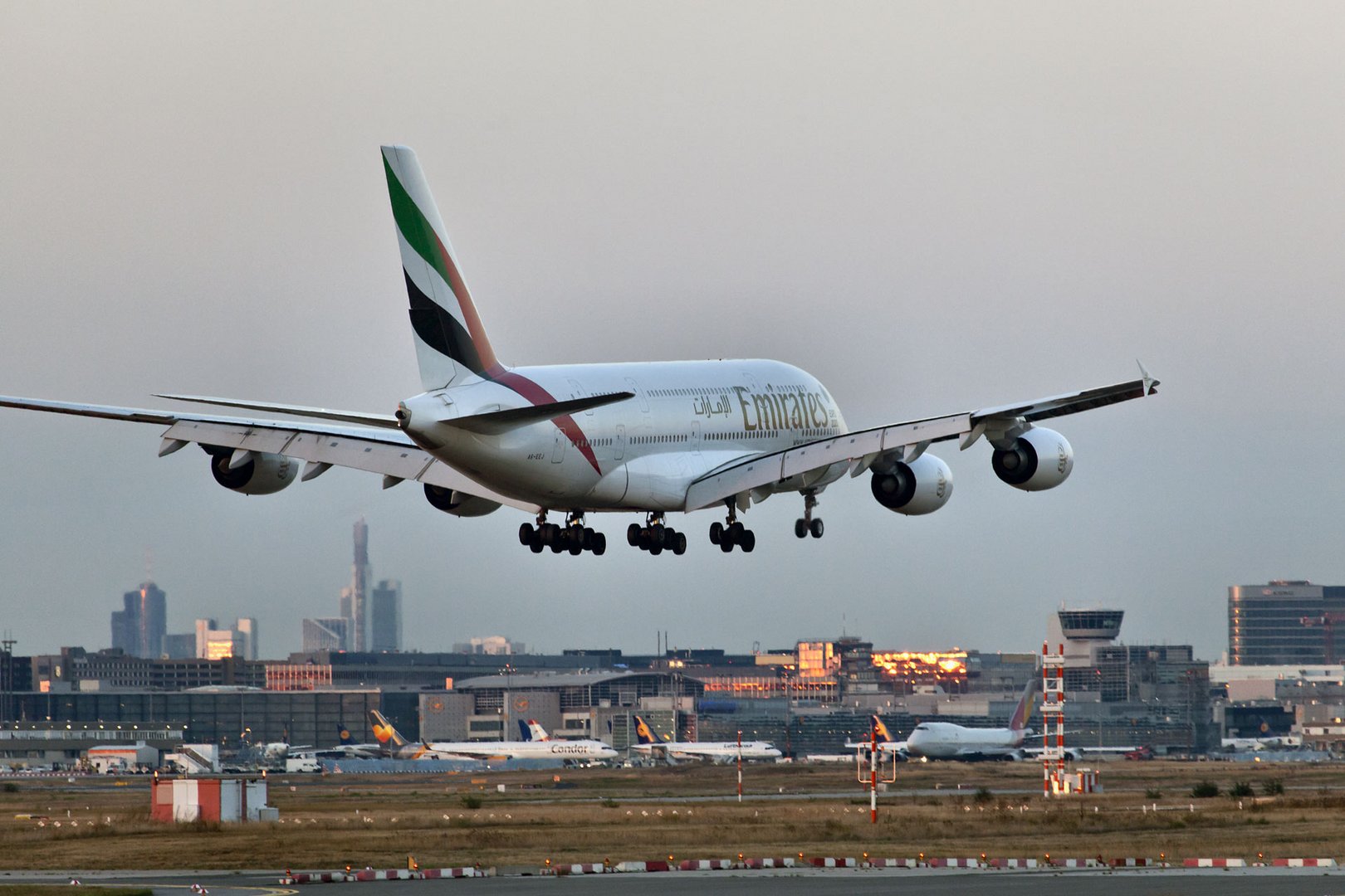 A380 touch-down