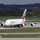 A380 von Emirates nach der Landung in MUC