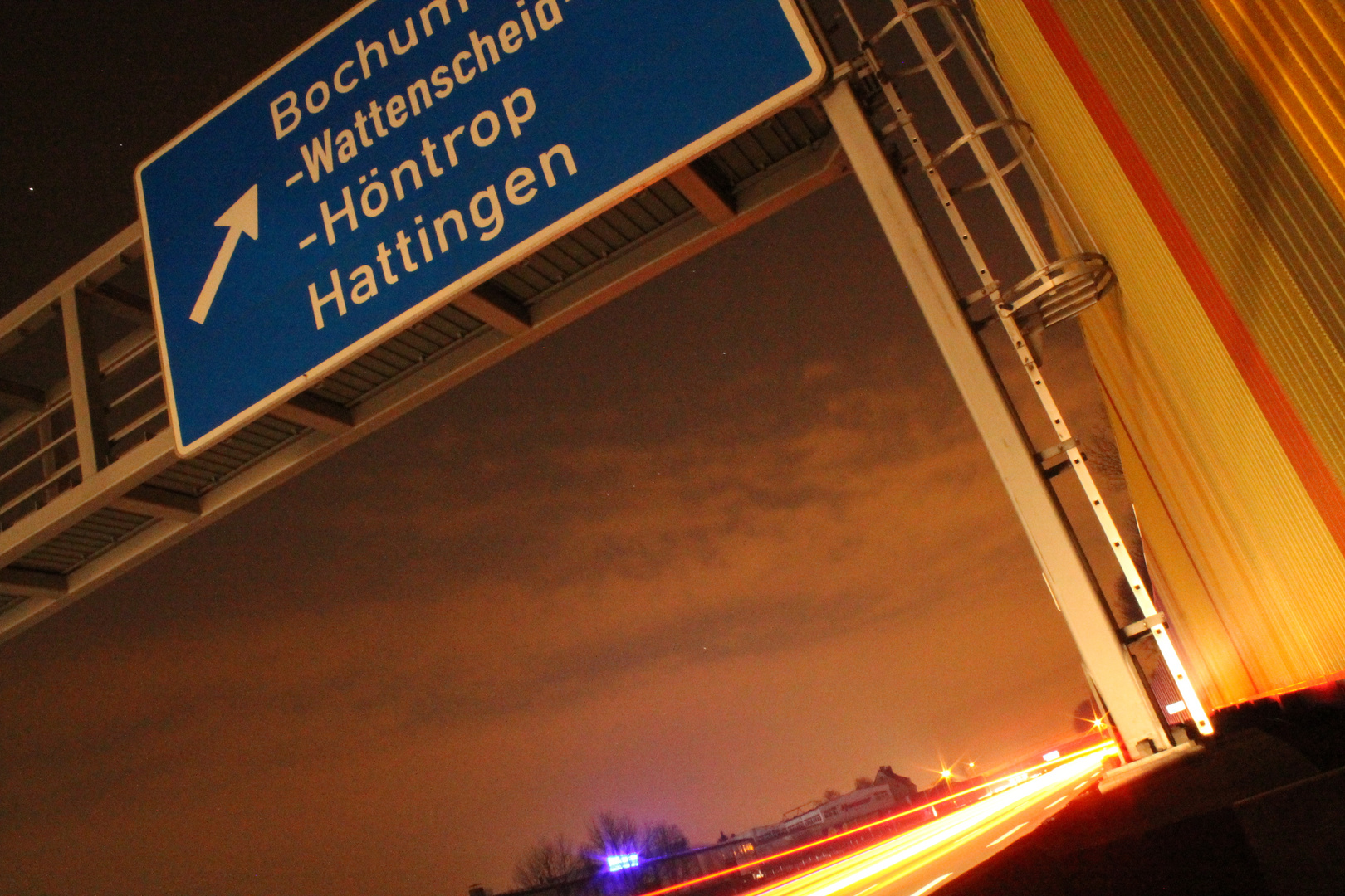 A40 bei Nacht