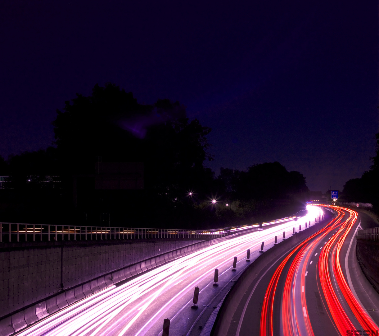 A40 bei Nacht