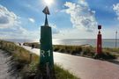 Borkum -  Hier geht`s runter zur Promenade am Nordstrand by Reinhold Müller