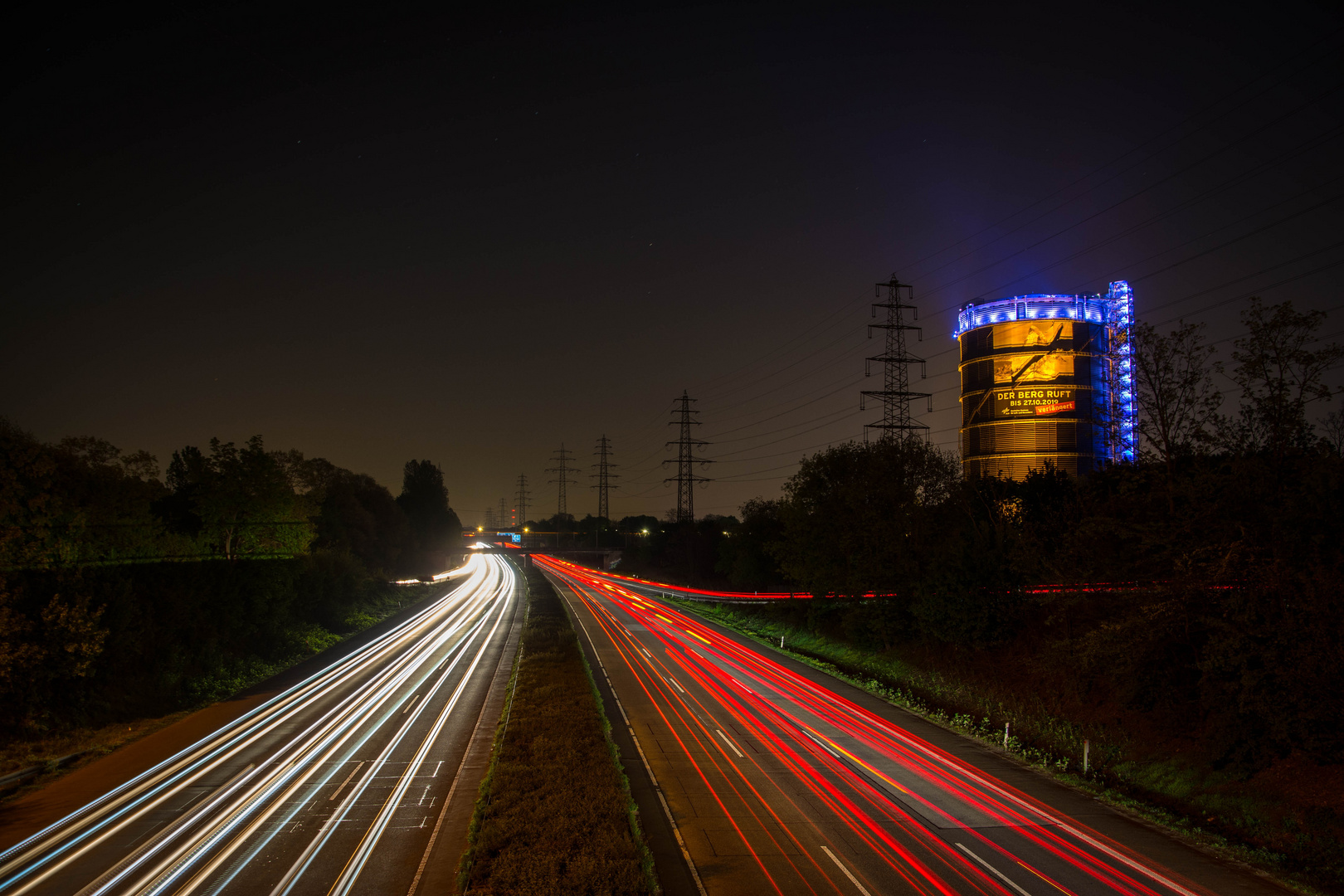 A42 mit Blick auf den Gasometer in Oberhausen 