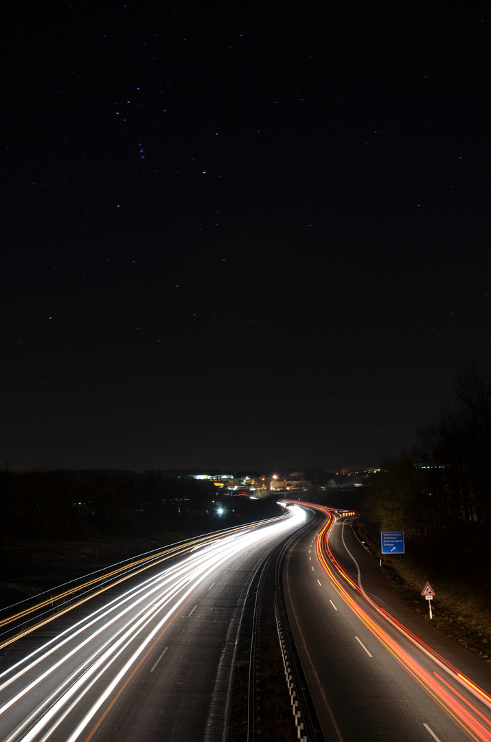 A45 bei Nacht
