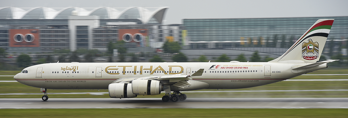 A6-EHC - Etihad Airways - Airbus A340