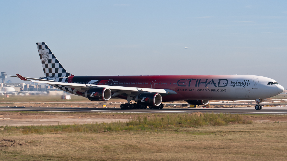 A6-EHJ Etihad Airways Airbus A340-600 Abu Dhabi GrandPrix c/s