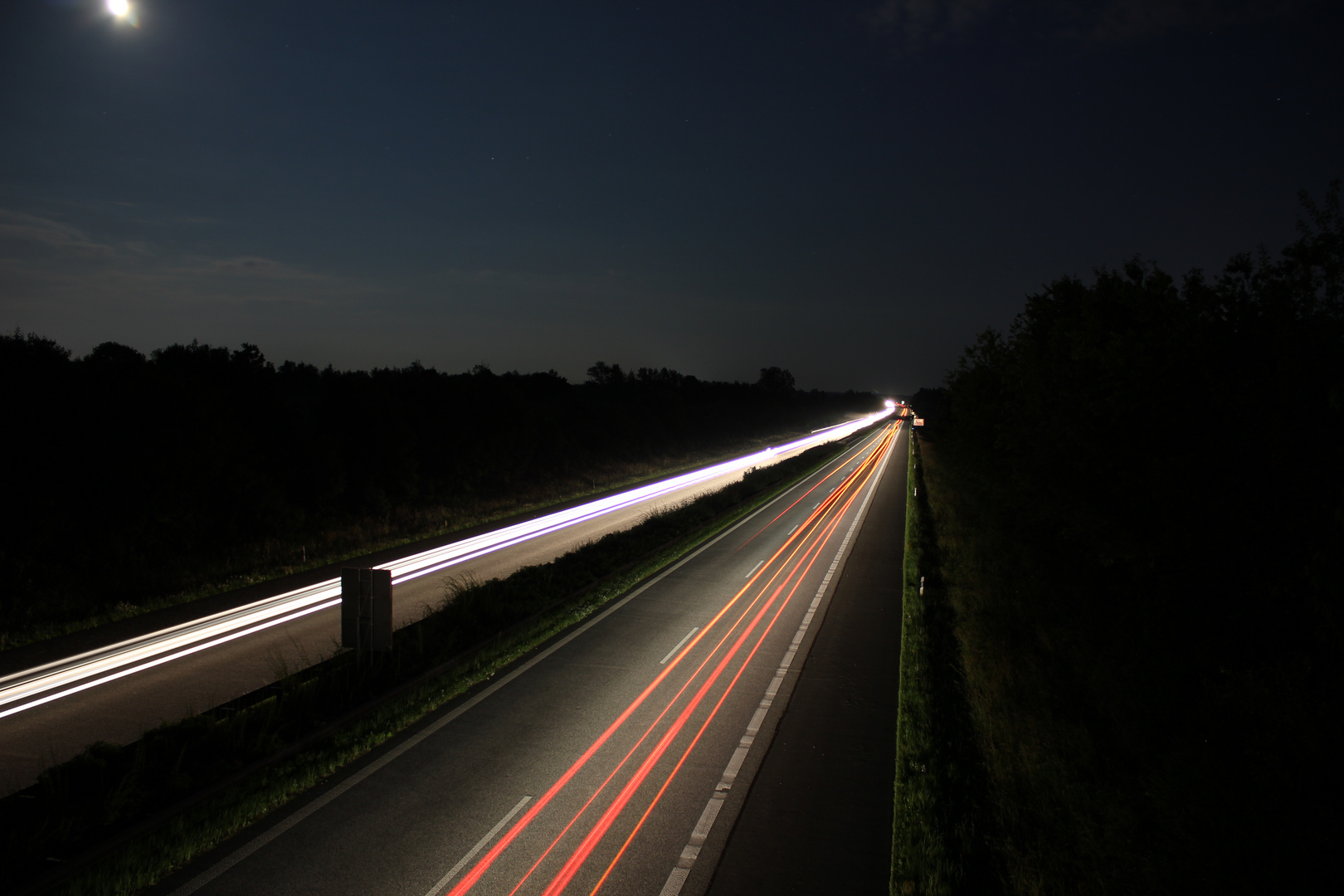 A7 bei Nacht