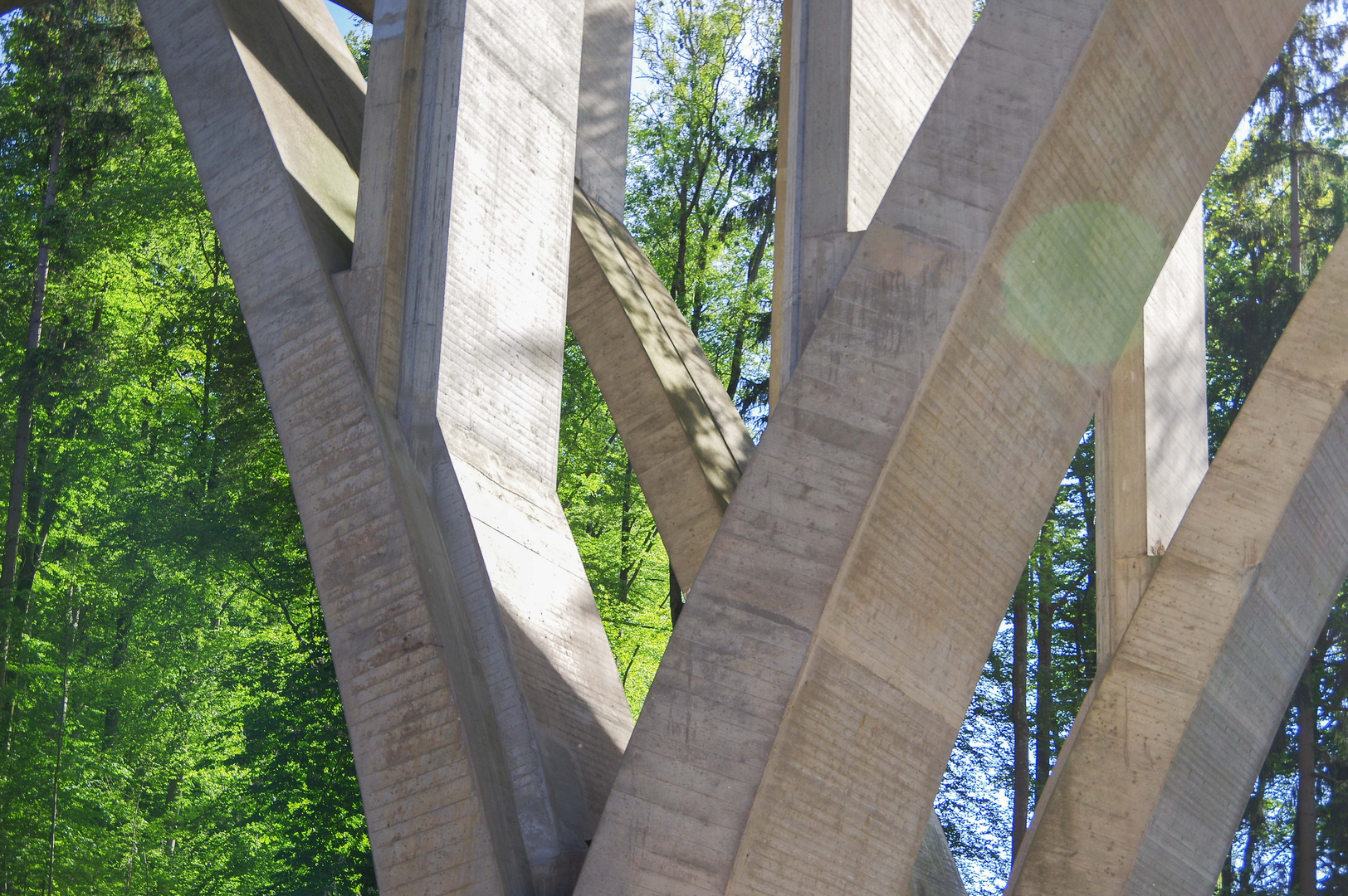 A8 bei Leonberg - Friedensbrücke hinauf zum Kreuz Stuttgart (Ri Mü)