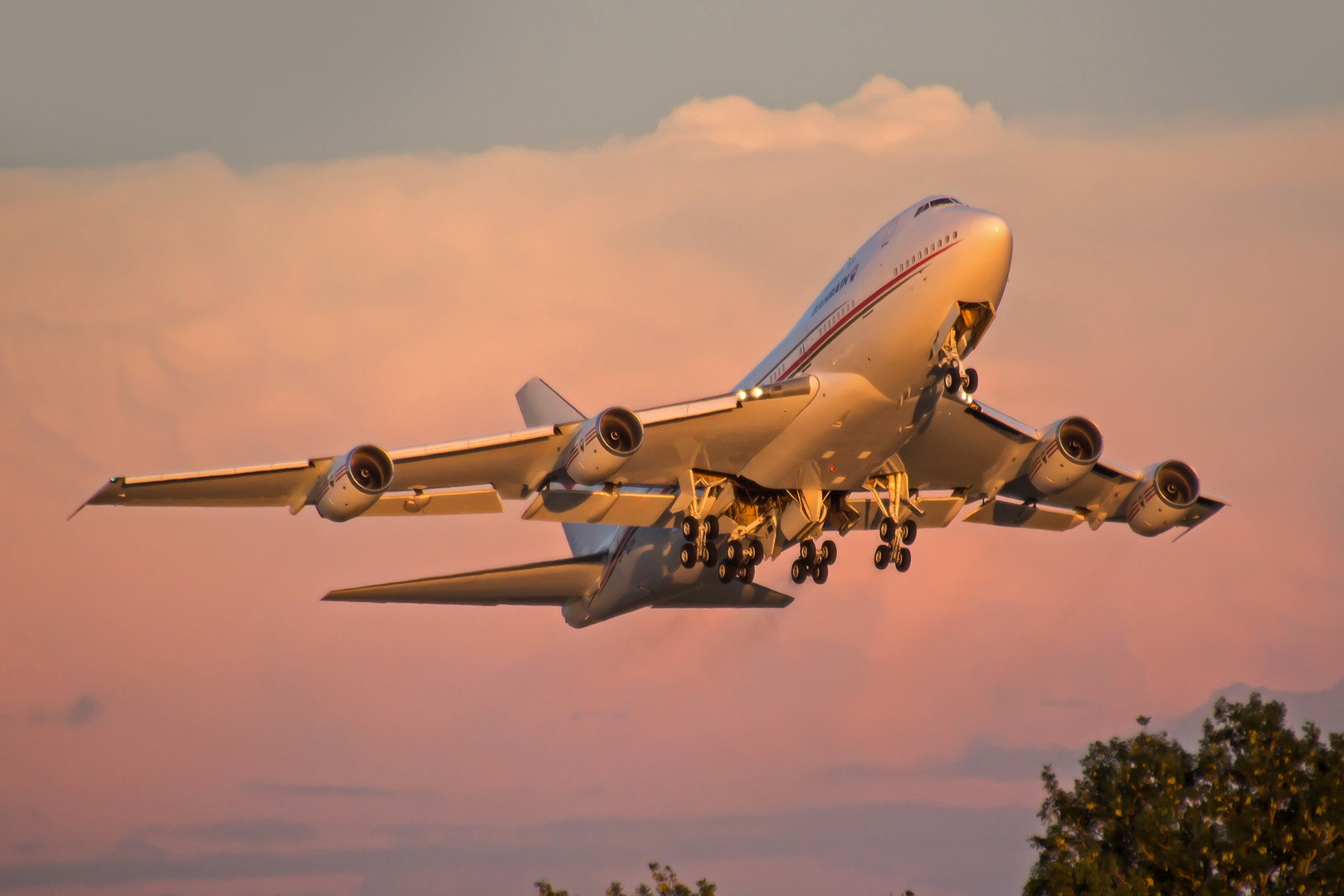 A9C-HAK, B747SP, Leaving ZRH