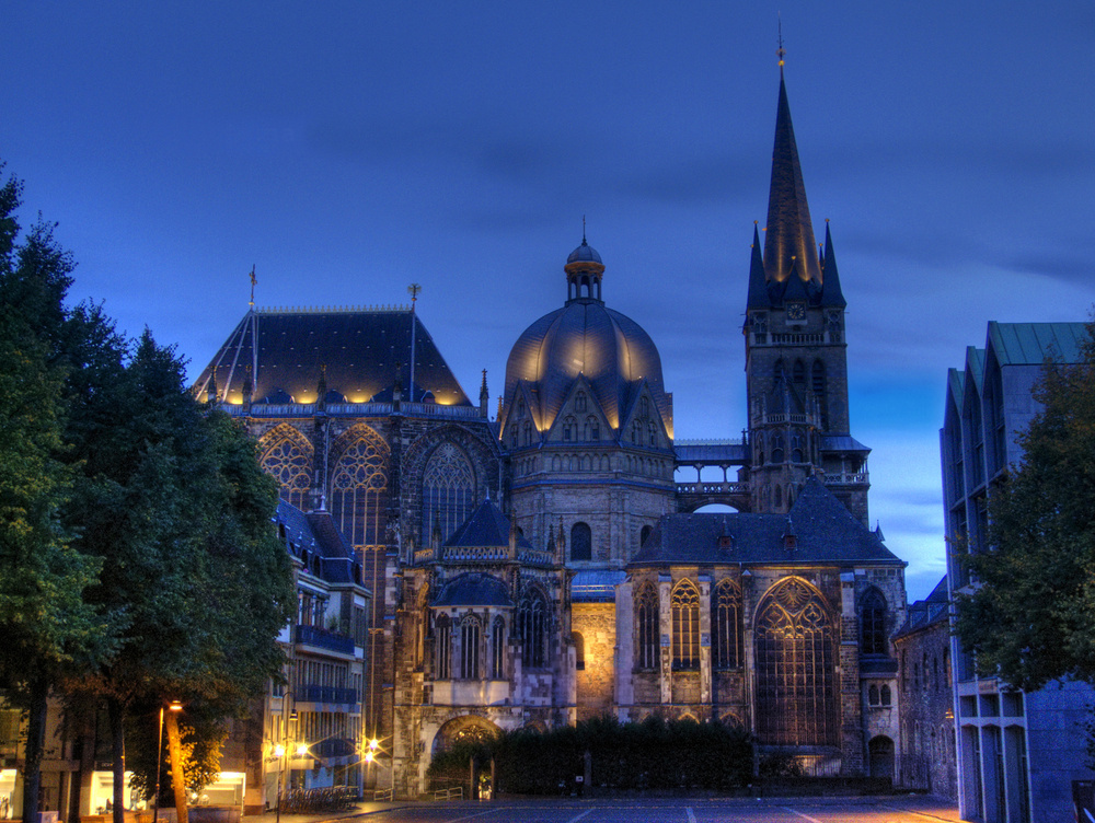 Aachen bei Nacht