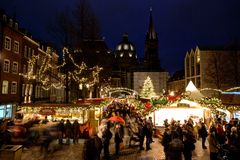 Aachen - Katschhof With Aachener Cathedral - Christmas Market - 05