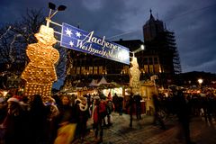 Aachen - Markt - Christmas Market - 01