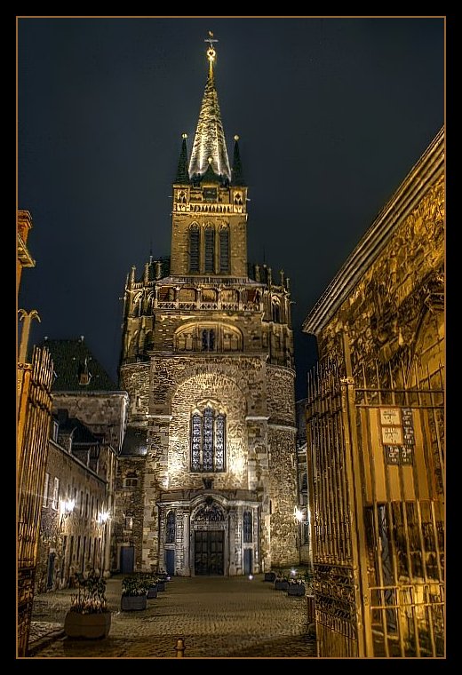 Aachener Dom Hauptportal