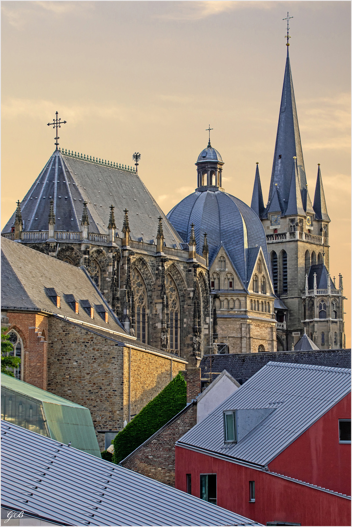 Aachener Dom in der Abendsonne