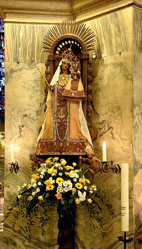 Aachener Dom - Maria mit Kindlein