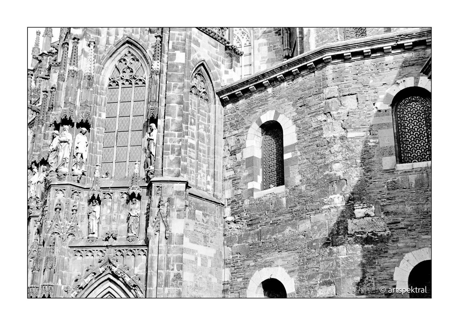 Aachener Dom SW analog 1