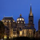 Aachener Dom zur blauen Stunde