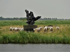 " Aan de overkant van het water "