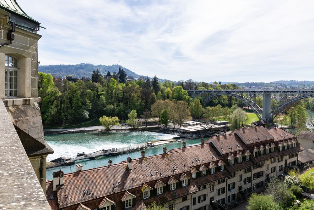 Aare, Aareschwelle und Kirchenfeldbrücke... 