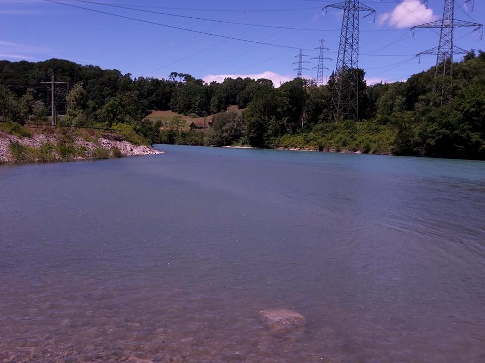 Aare in Müleberg beim Kraftwek