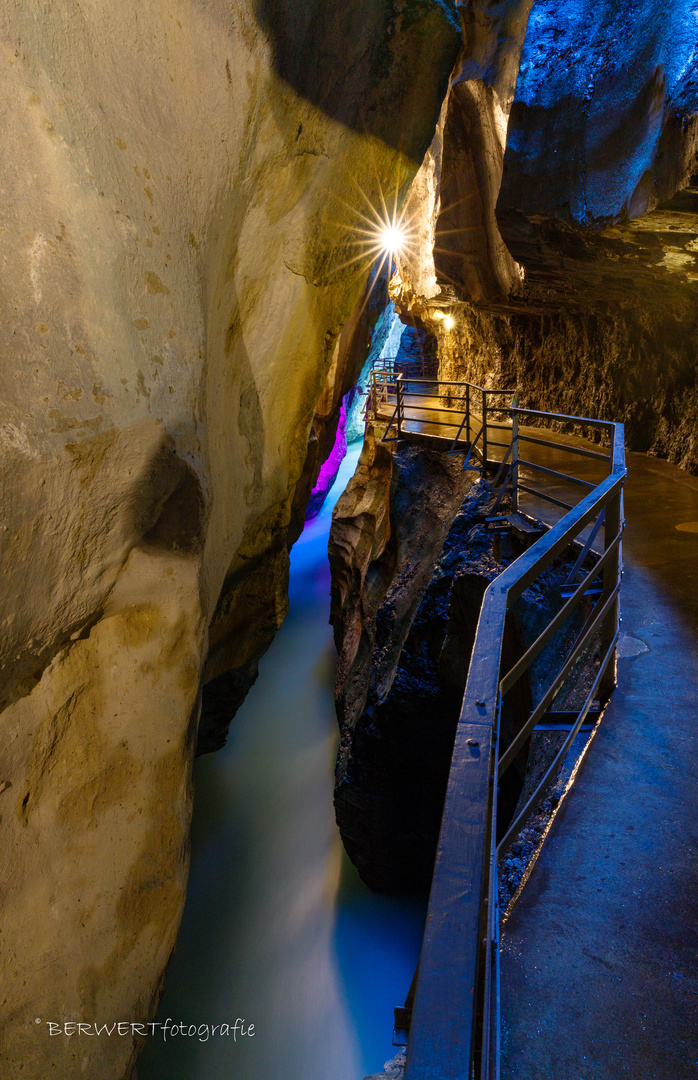 Aareschlucht bei Nacht