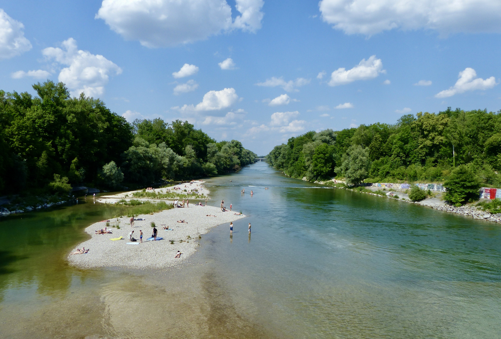 Ab ins kühle Nass der Isar ....