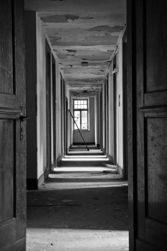 abandoned abbey #19 - empty floor part II