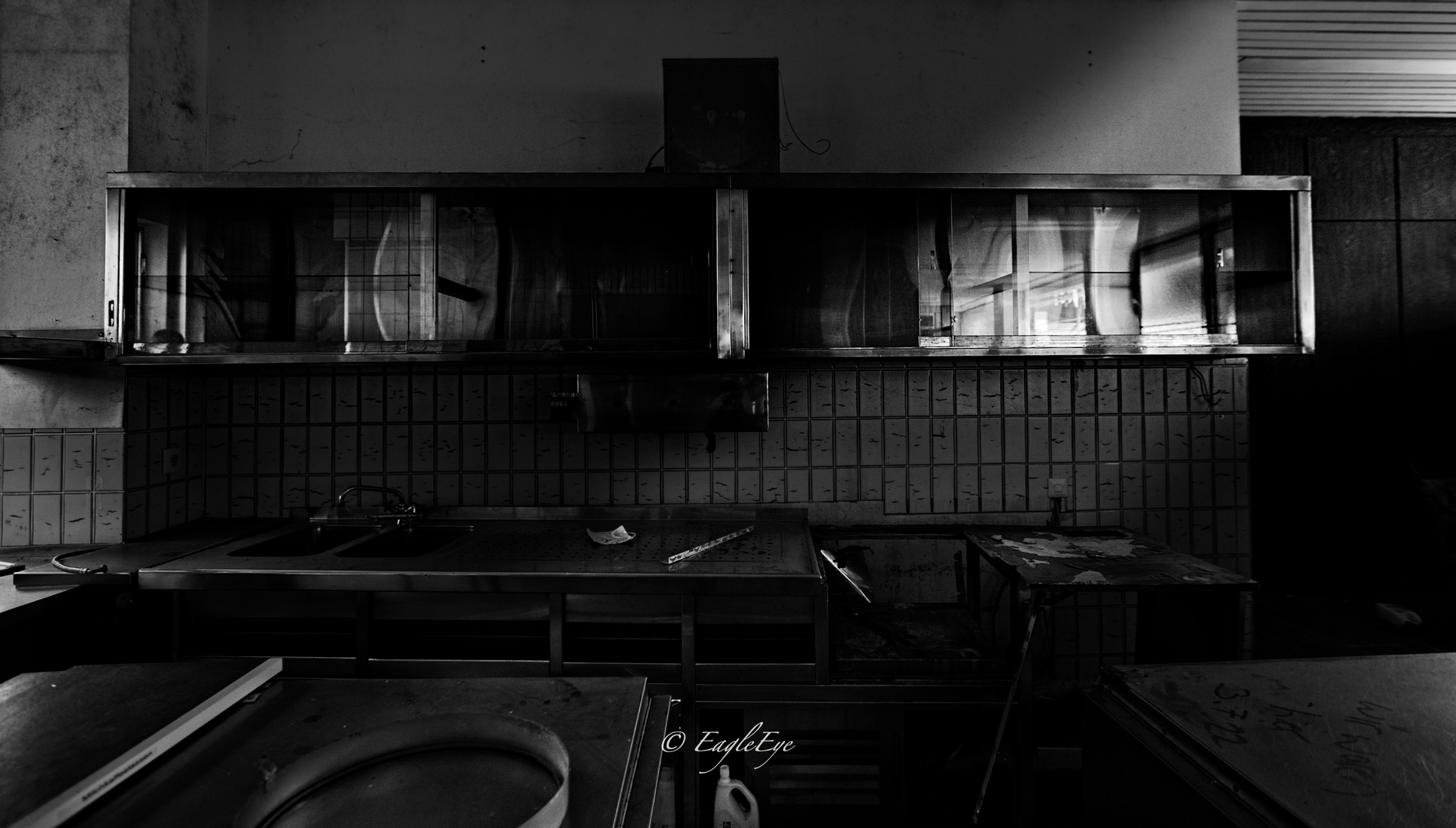 Abandoned Hotel BNW, la cuisine 