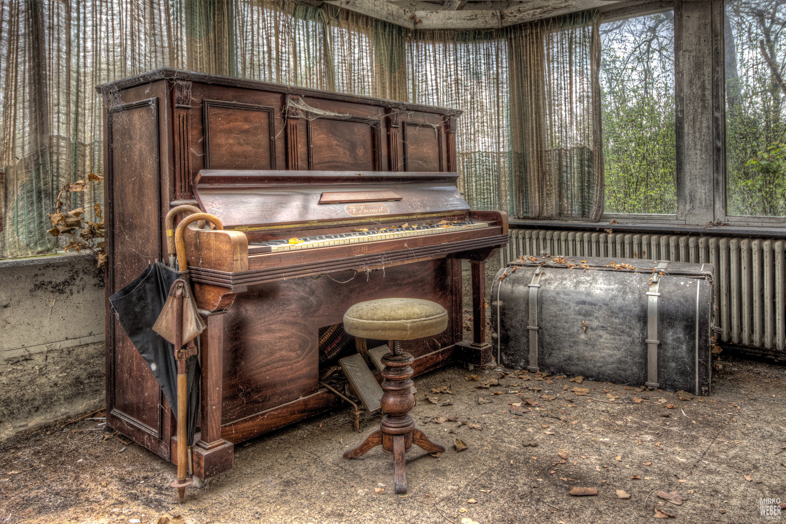 Abandoned Maison 