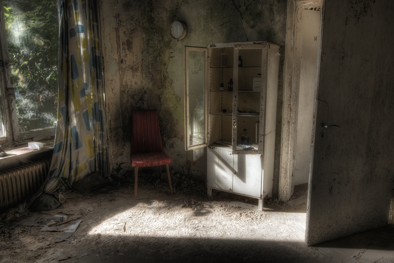 abandoned villa XXXI...