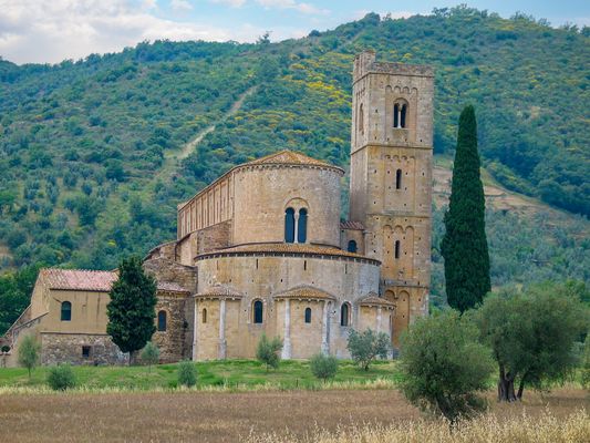 Abazzia di Sant' Animo - Glockenturm, Chor, Chorumgang, Kapellenkranz