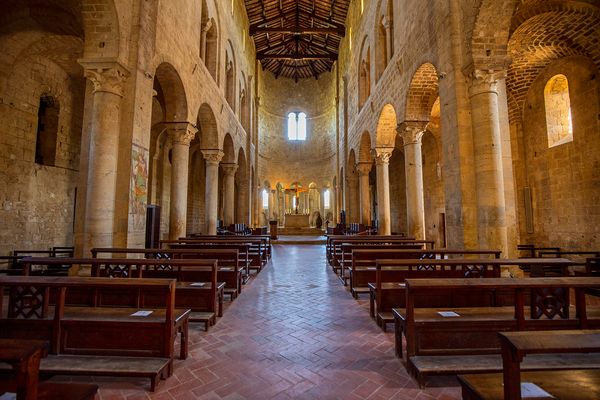 Abazzia di Sant' Antimo - von beeindruckender Schlichtheit