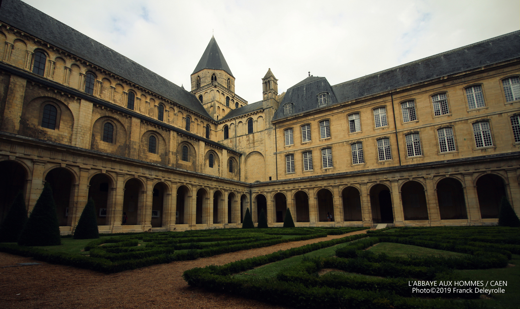 ABBAYE AUX HOMMES / Caen