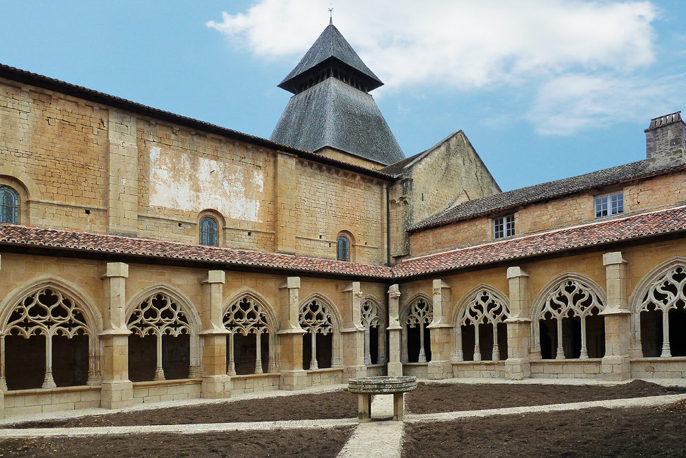 Abbaye de Cadouin.......