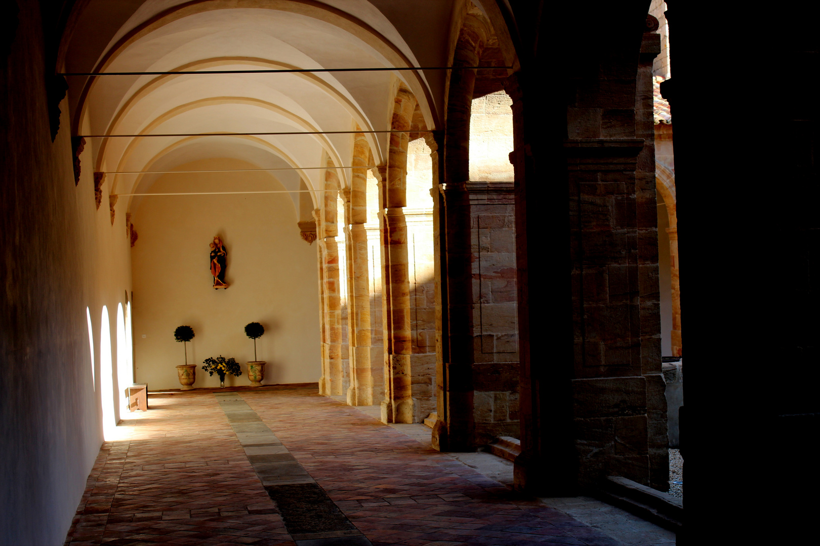 Abbaye de LAGRASSE (Aude)