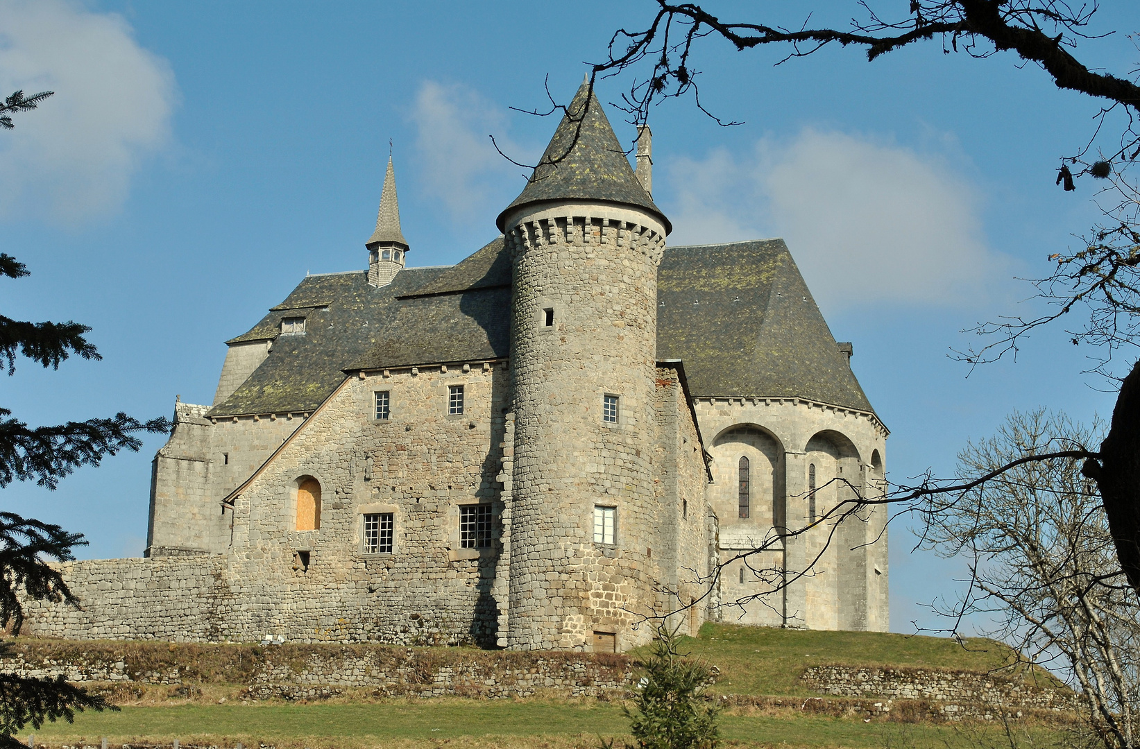 abbaye de st Angel Corrèze 19