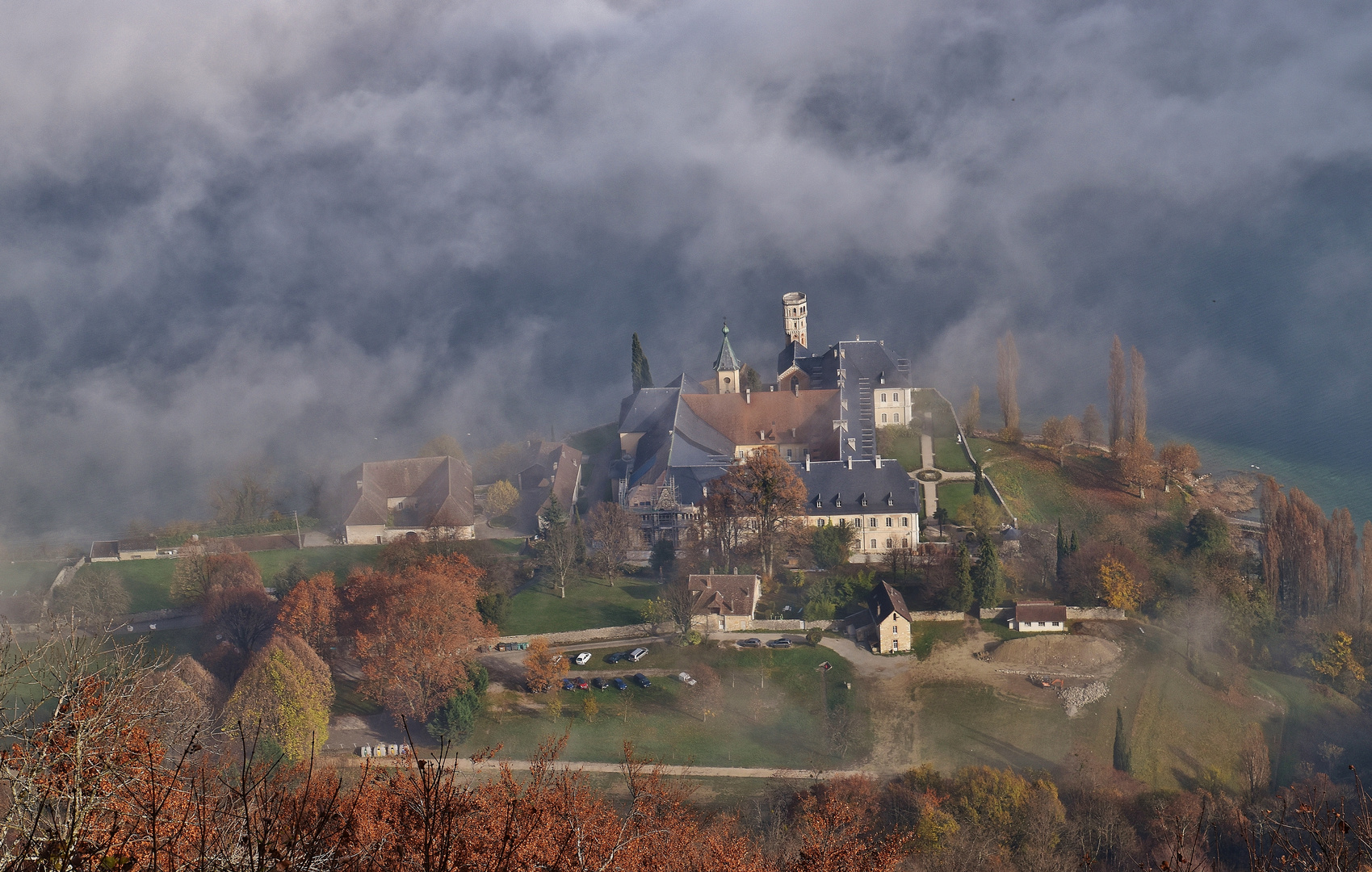 Abbaye d'Hautecombe.....