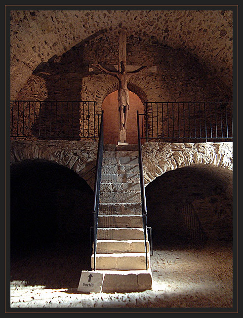 Abbaye du Thoronet: Christus am Kreuz