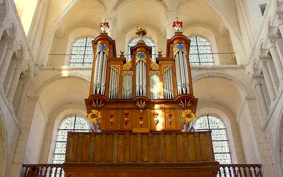 Abbaye St-Georges à St-Martin de Boscherville Seine Maritime