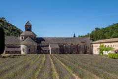 Abbaye_Notre-Dame_de_Sénanque