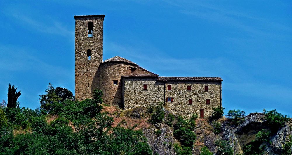 Abbazia Benedettina di montetiffi, metà XI secolo (Sogliano al rubicone)