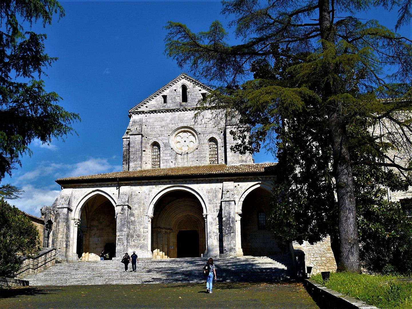 ABBAZIA CASAMARI